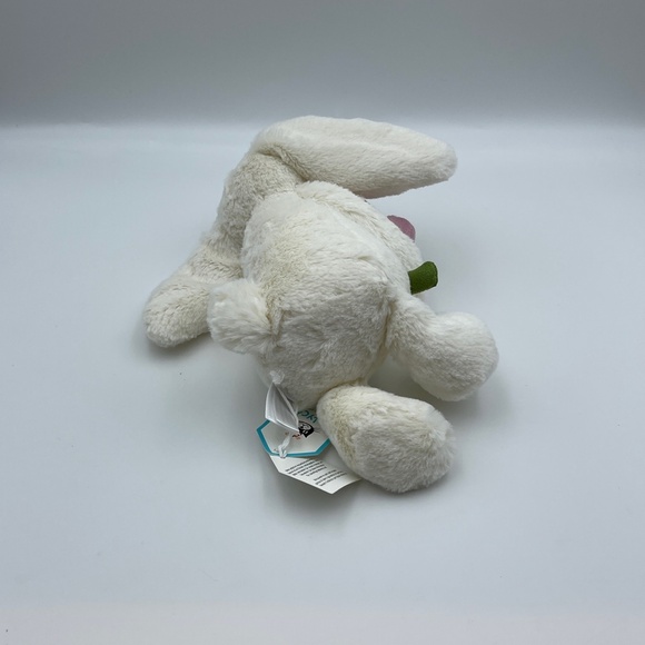 BNWT RARE Jellycat Bashful Bunny ‘Peony' Holding Pink Flower stuffed cute toy - Picture 6 of 8